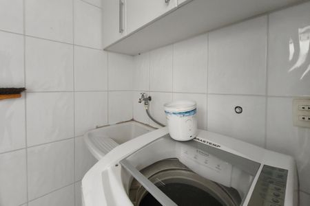 Casa de condomínio à venda com 247m², 3 quartos e 2 vagas Casa de condomínio à venda com 247m², 3 quartos e 2 vagasÁrea de Serviço