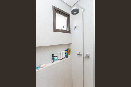Apartamento à venda com 77m², 3 quartos e 2 vagasBanheiro da Suíte