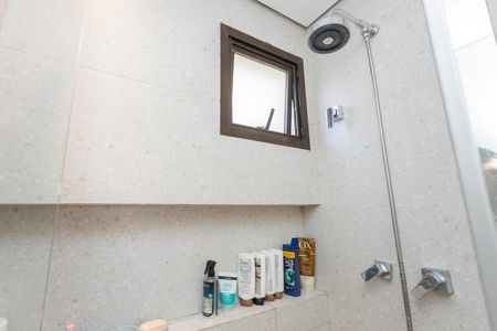 Apartamento à venda com 77m², 3 quartos e 2 vagasBanheiro da Suíte