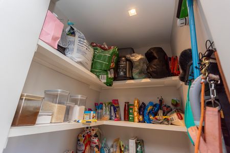 Apartamento à venda com 77m², 3 quartos e 2 vagasDespensa