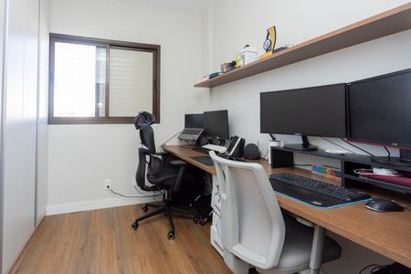 Apartamento à venda com 77m², 3 quartos e 2 vagasQuarto 2