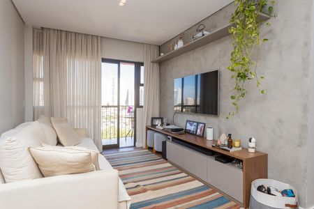Sala de apartamento à venda com 3 quartos, 77m² em Vila Campo Grande, São Paulo