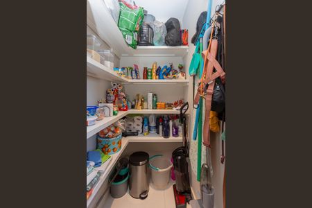 Apartamento à venda com 77m², 3 quartos e 2 vagasDespensa