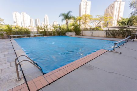 Apartamento à venda com 77m², 3 quartos e 2 vagasÁrea comum - Piscina