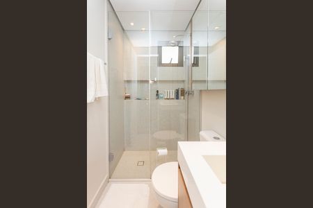 Apartamento à venda com 77m², 3 quartos e 2 vagasBanheiro da Suíte