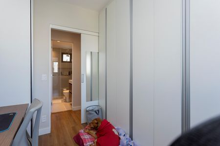 Apartamento à venda com 77m², 3 quartos e 2 vagasQuarto 2