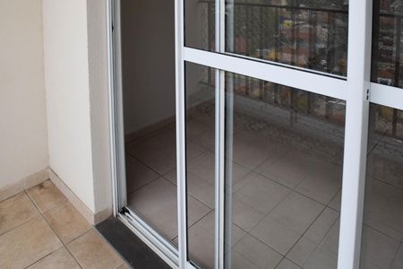 Apartamento para alugar com 68m², 3 quartos e 2 vagas Apartamento para alugar com 68m², 3 quartos e 2 vagasVaranda