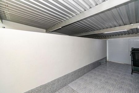 Casa à venda com 240m², 3 quartos e 3 vagas Casa à venda com 240m², 3 quartos e 3 vagasGaragem
