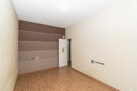 Casa à venda com 240m², 3 quartos e 3 vagas Casa à venda com 240m², 3 quartos e 3 vagasQuarto 1