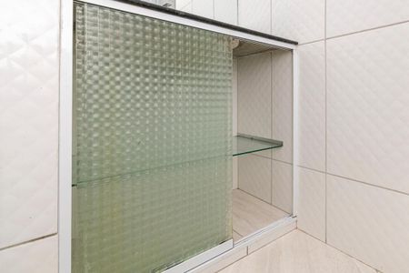 Casa à venda com 240m², 3 quartos e 3 vagas Casa à venda com 240m², 3 quartos e 3 vagasBanheiro Social