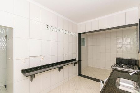 Casa à venda com 240m², 3 quartos e 3 vagas Casa à venda com 240m², 3 quartos e 3 vagasCozinha
