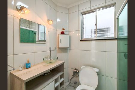 Apartamento para alugar com 74m², 2 quartos e sem vaga Apartamento para alugar com 74m², 2 quartos e sem vagaBanheiro Corredor