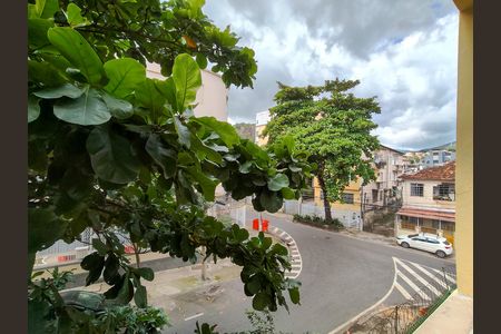 Apartamento para alugar com 74m², 2 quartos e sem vaga Apartamento para alugar com 74m², 2 quartos e sem vagaVista da Sala