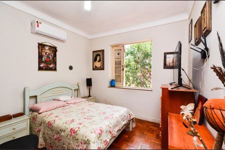 Casa à venda com 308m², 4 quartos e 1 vagaQuarto 2