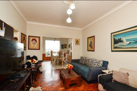 Casa à venda com 308m², 4 quartos e 1 vagaSala de estar