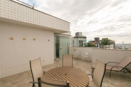 Apartamento à venda com 264m², 3 quartos e 3 vagas