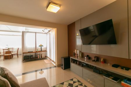 Apartamento à venda com 264m², 3 quartos e 3 vagas