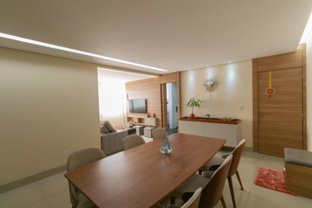 Apartamento à venda com 264m², 3 quartos e 3 vagas
