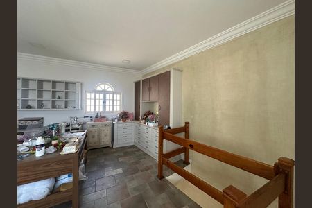 Casa de condomínio à venda com 675m², 4 quartos e 4 vagas Casa de condomínio à venda com 675m², 4 quartos e 4 vagasAteliê