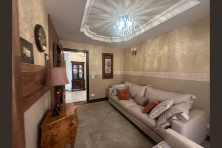 Casa de condomínio à venda com 675m², 4 quartos e 4 vagas Casa de condomínio à venda com 675m², 4 quartos e 4 vagasSala 3