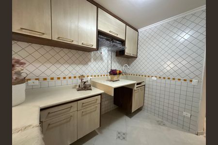 Casa de condomínio à venda com 675m², 4 quartos e 4 vagas Casa de condomínio à venda com 675m², 4 quartos e 4 vagasÁrea de Serviço