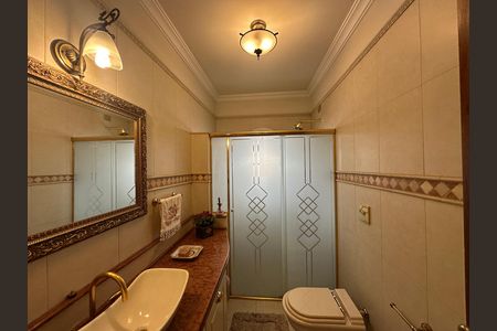 Casa de condomínio à venda com 675m², 4 quartos e 4 vagas Casa de condomínio à venda com 675m², 4 quartos e 4 vagasBanheiro da Suíte 4