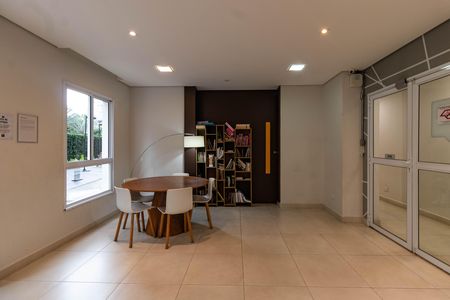 Apartamento para alugar com 33m², 1 quarto e sem vaga Apartamento para alugar com 33m², 1 quarto e sem vagaÁrea Comum - Lounge