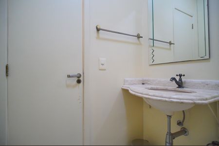 Casa para alugar com 250m², 3 quartos e 2 vagasLavabo 1
