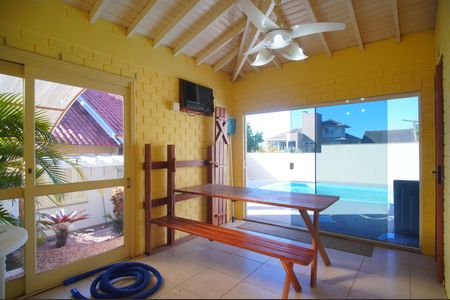 Casa para alugar com 250m², 3 quartos e 2 vagasEspaço Gourmet