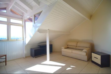 Casa para alugar com 250m², 3 quartos e 2 vagasSuíte 