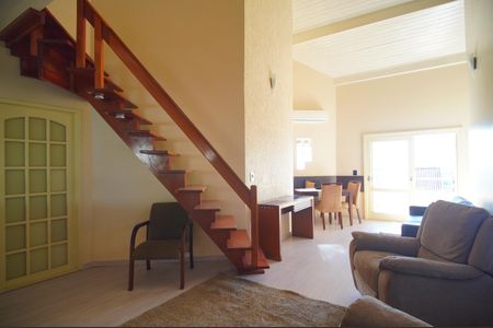 Casa para alugar com 250m², 3 quartos e 2 vagasSala