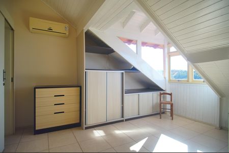 Casa para alugar com 250m², 3 quartos e 2 vagasSuíte 