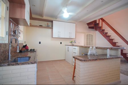 Casa para alugar com 250m², 3 quartos e 2 vagasCozinha