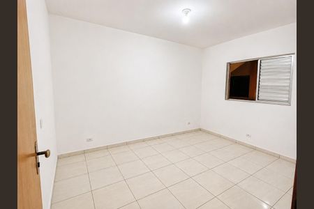 Quarto de casa para alugar com 1 quarto, 50m² em Parque Alexandre, Cotia