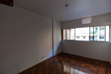 Apartamento para alugar com 122m², 3 quartos e 1 vaga Apartamento para alugar com 122m², 3 quartos e 1 vagaSuíte