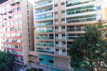 Vista da Sala de apartamento para alugar com 3 quartos, 122m² em Icaraí, Niterói