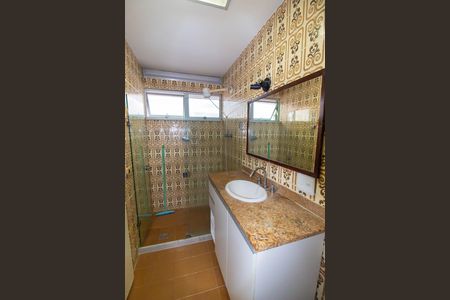 Apartamento para alugar com 122m², 3 quartos e 1 vaga Apartamento para alugar com 122m², 3 quartos e 1 vagaBanheiro da Suíte