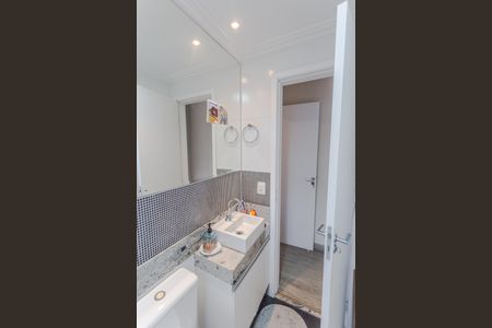 Apartamento à venda com 61m², 2 quartos e 2 vagas Apartamento à venda com 61m², 2 quartos e 2 vagasBanheiro da Suíte