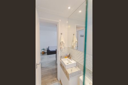 Apartamento à venda com 61m², 2 quartos e 2 vagas Apartamento à venda com 61m², 2 quartos e 2 vagasBanheiro Social