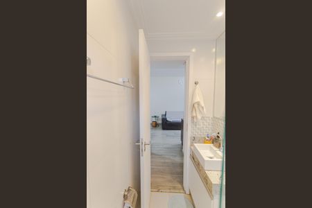 Apartamento à venda com 61m², 2 quartos e 2 vagas Apartamento à venda com 61m², 2 quartos e 2 vagasBanheiro Social