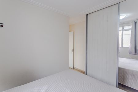 Apartamento à venda com 61m², 2 quartos e 2 vagas Apartamento à venda com 61m², 2 quartos e 2 vagasSuíte