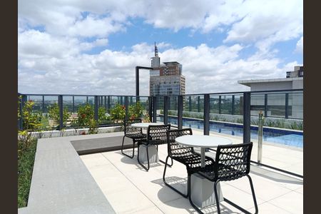 Studio para alugar com 28m², 1 quarto e sem vaga Studio para alugar com 28m², 1 quarto e sem vagaPiscina - bar