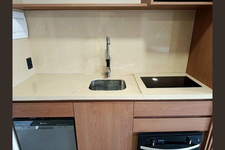 Studio para alugar com 28m², 1 quarto e sem vaga Studio para alugar com 28m², 1 quarto e sem vagaCozinha