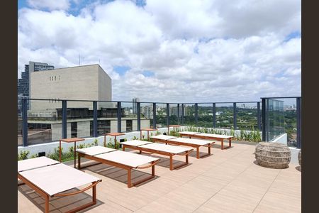 Studio para alugar com 28m², 1 quarto e sem vaga Studio para alugar com 28m², 1 quarto e sem vagaPiscina - deck