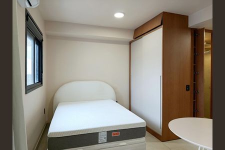 Studio para alugar com 28m², 1 quarto e sem vaga Studio para alugar com 28m², 1 quarto e sem vagaEstúdio