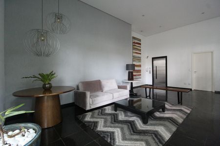 Apartamento à venda com 242m², 4 quartos e 4 vagasHall Social