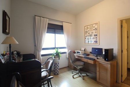 Apartamento à venda com 242m², 4 quartos e 4 vagasQuarto 1 - Suíte