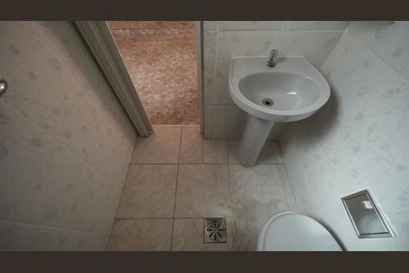 Casa para alugar com 160m², 2 quartos e 2 vagasBanheiro Social