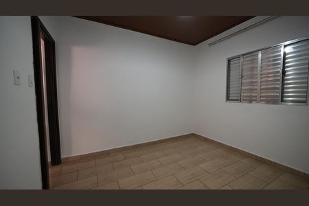 Casa para alugar com 160m², 2 quartos e 2 vagasQuarto 1
