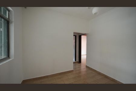 Casa para alugar com 160m², 2 quartos e 2 vagasSala
